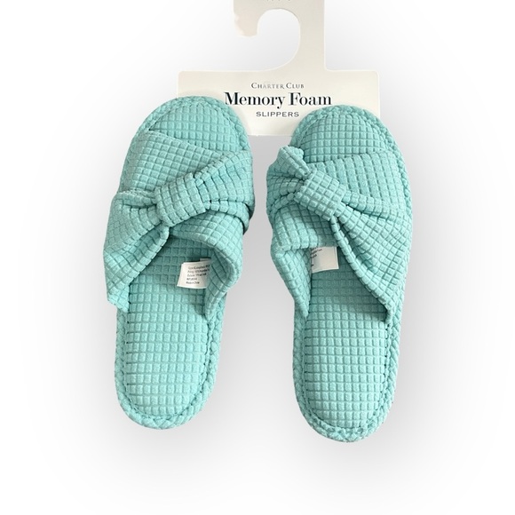 NWT CHARTER CLUB Women’s Memory Foam Slippers - Picture 2 of 6